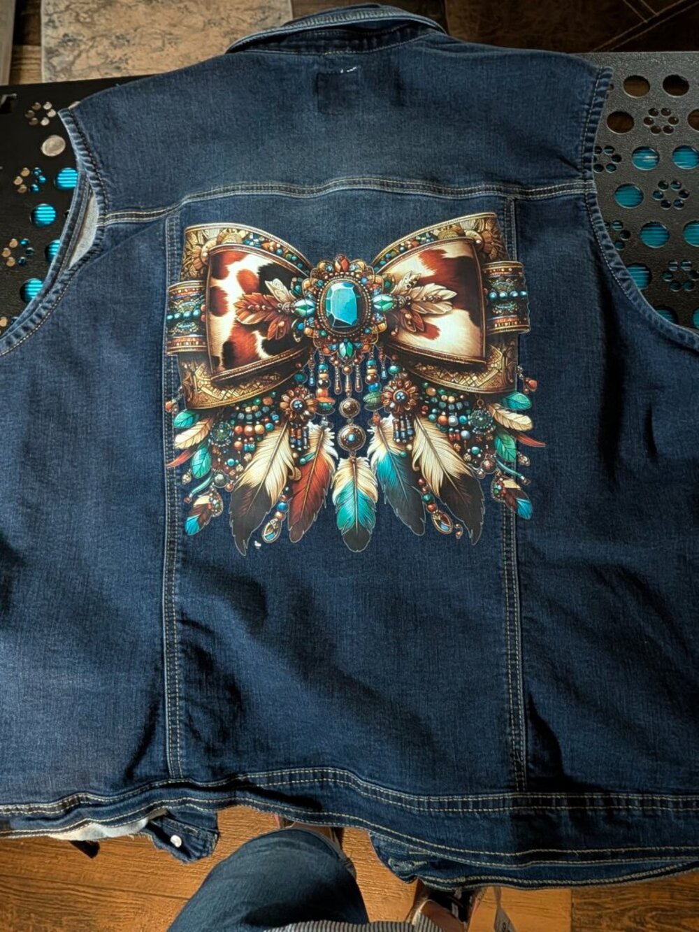 Westport Denim Vest Women's 3X Western/Native American Motif/Pockets